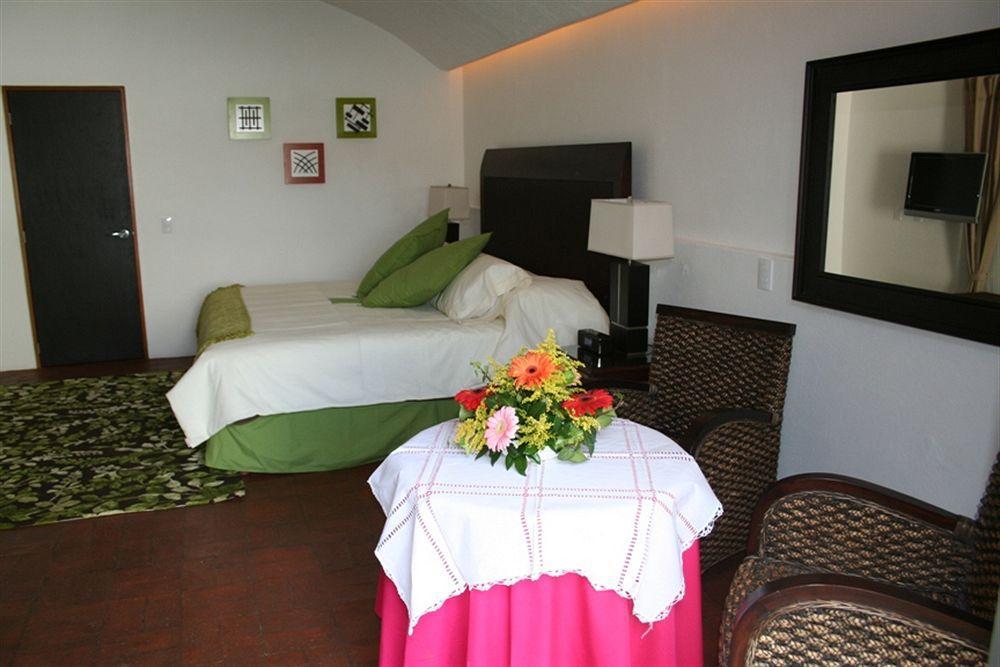 קוארנבאקאבה Hotel Boutique Casa Poezia מראה חיצוני תמונה